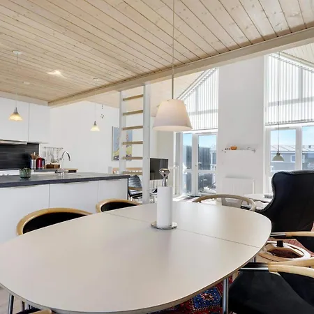 Cozy Retreat In - By Traum *